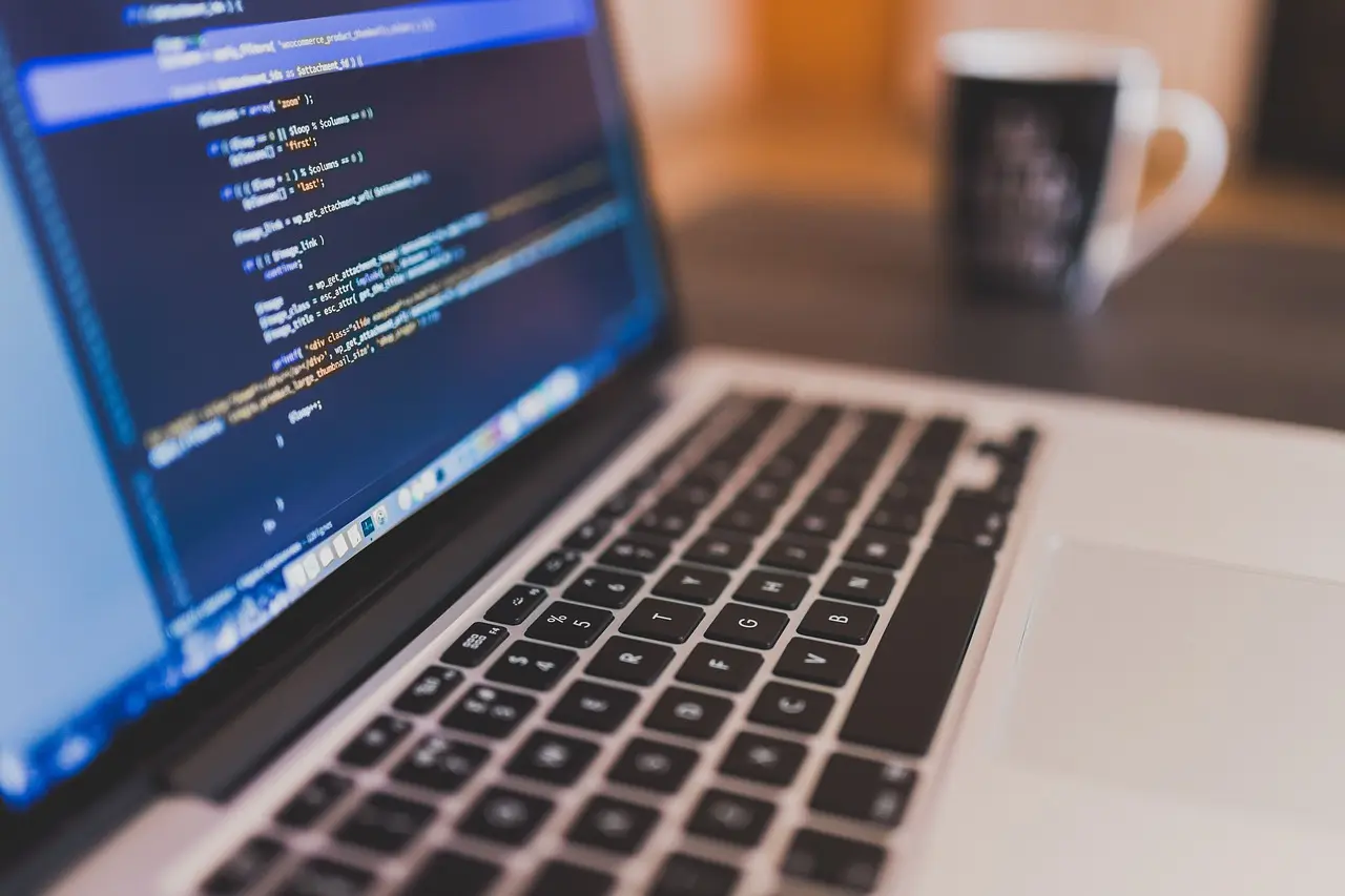 Porovnanie starého a nového webu, vizuálny príklad modernizácie stránky Porovnanie starého a nového webu, vizuálny príklad modernizácie stránky